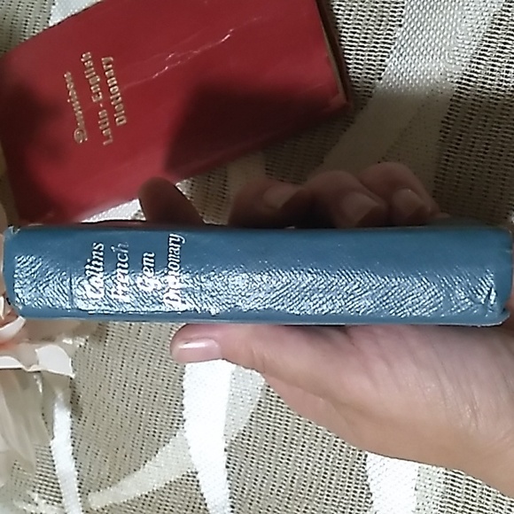 1955 Latin-English Dictionary &  1974 French-English/English-French Dictonary - Picture 13 of 16